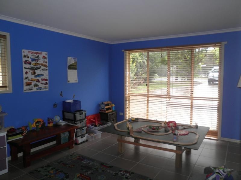 4 Tamarin Street, Mapleton QLD 4560