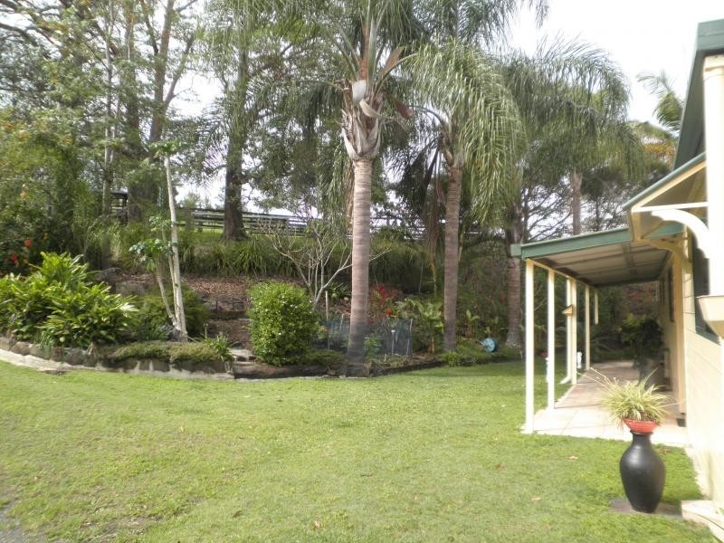 170 Dulong School Road, Mapleton QLD 4560
