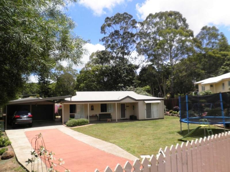 12 Honeysuckle Drive, Montville QLD 4560