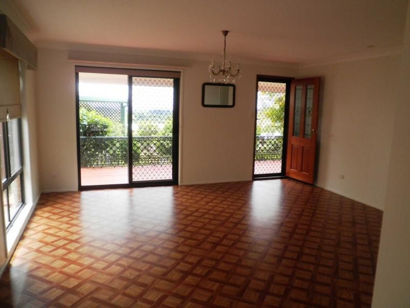 7 Maple Avenue, Mapleton QLD 4560