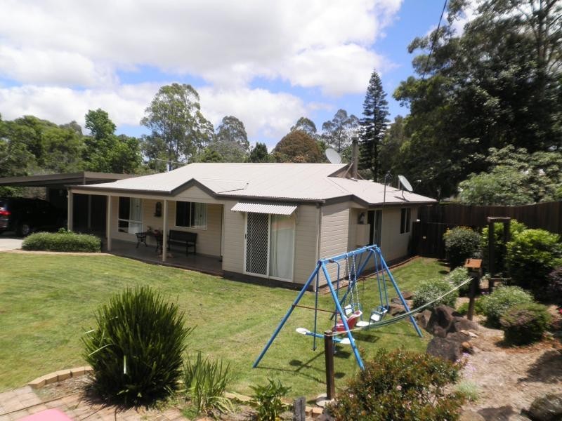 12 Honeysuckle Drive, Montville QLD 4560