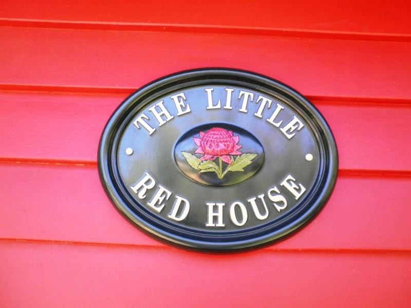 8 Tamarin Drive, Mapleton QLD 4560