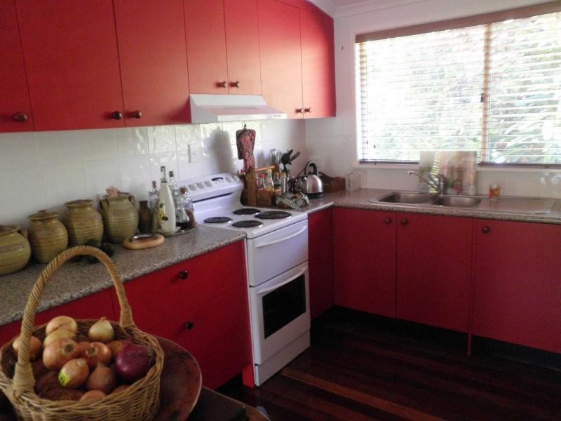 8 Tamarin Drive, Mapleton QLD 4560