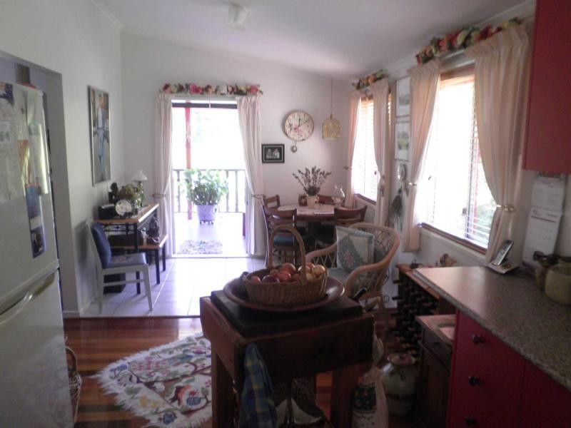 8 Tamarin Drive, Mapleton QLD 4560