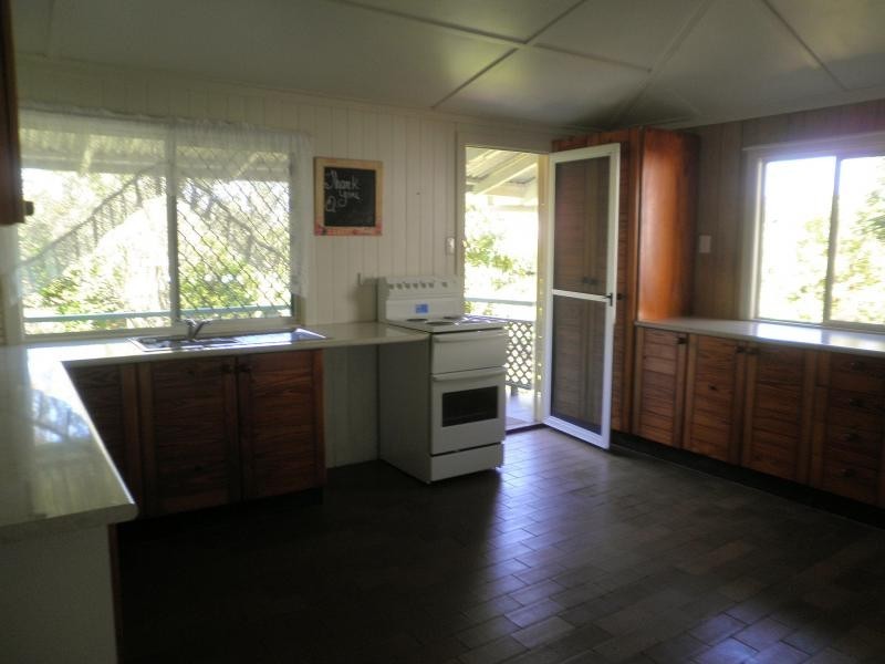 42 Carter Road, Nambour QLD 4560