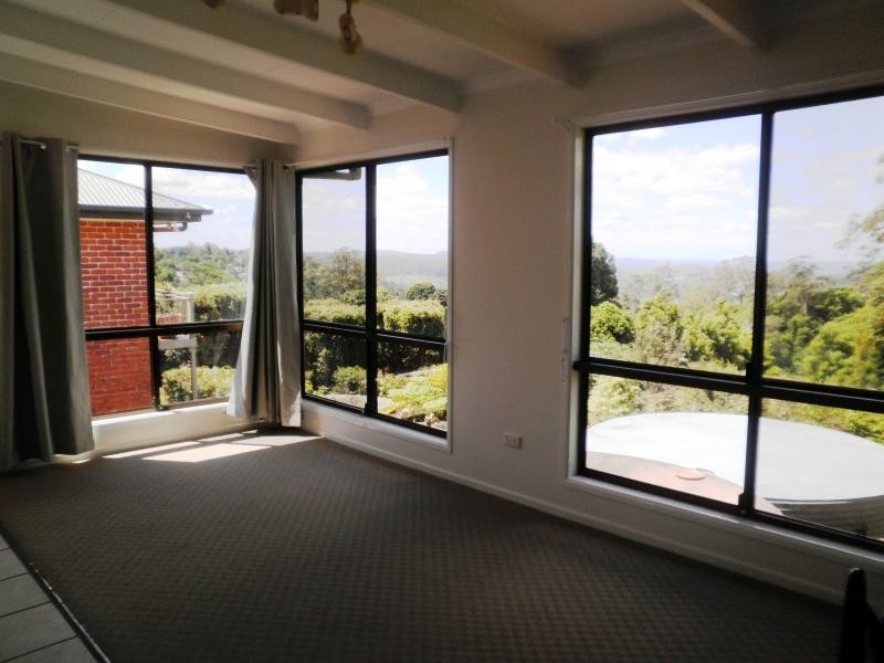 20 Kingsview Drive, Mapleton QLD 4560