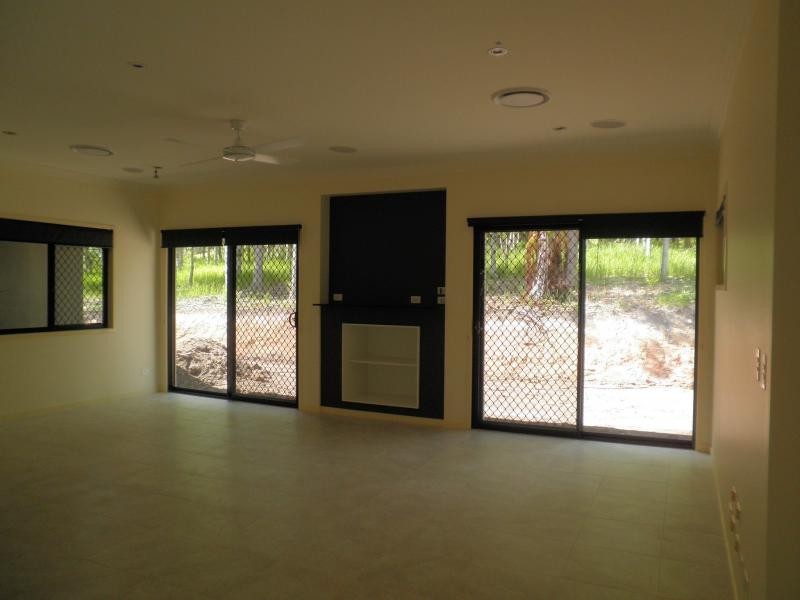 2 Meadowood Rise, Mapleton QLD 4560