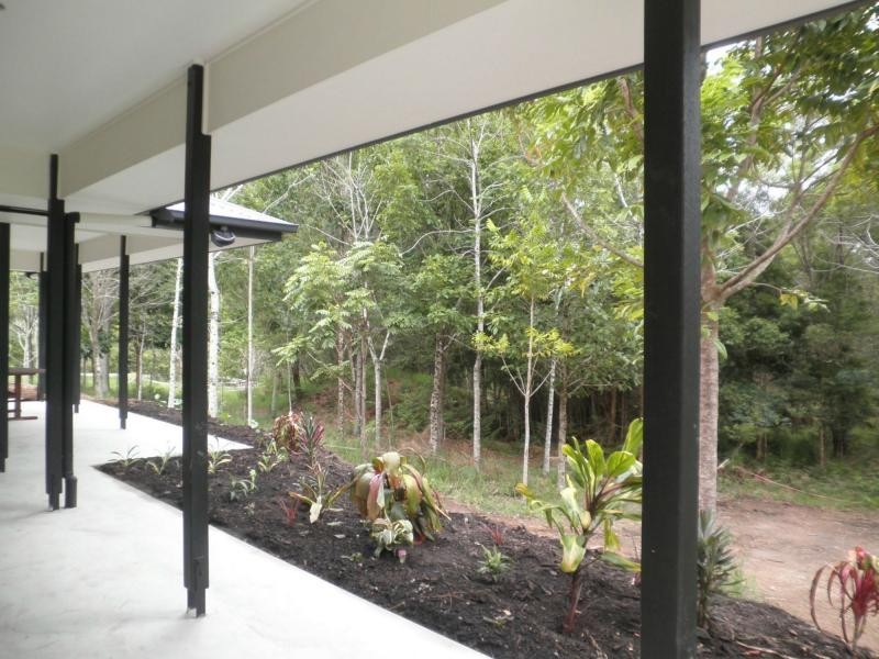 2 Meadowood Rise, Mapleton QLD 4560