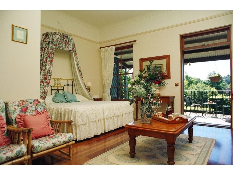 37 Western Avenue, Montville QLD 4560