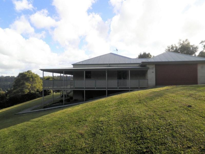 24 Cynthia Hunt Drive, Flaxton QLD 4560