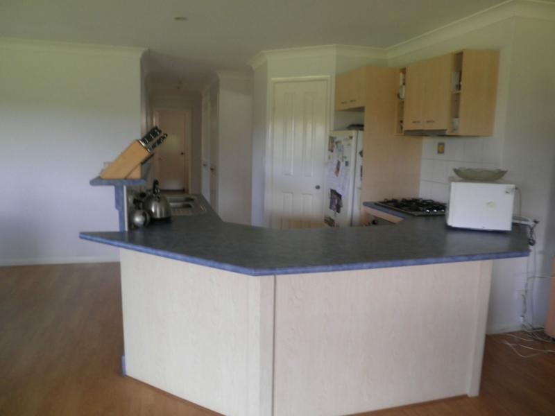42 Johnson Road, Mapleton QLD 4560
