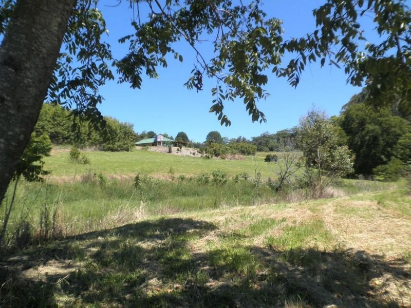 42 Johnson Road, Mapleton QLD 4560