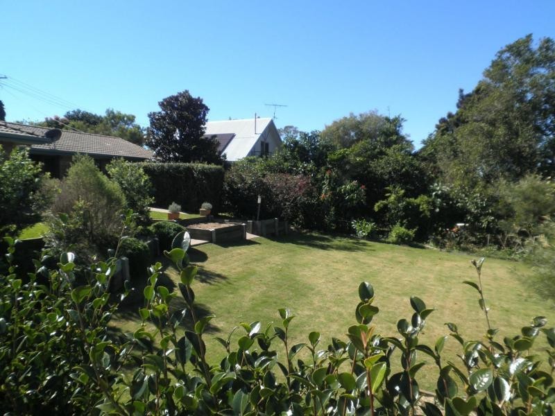 8 Warruga Street, Mapleton QLD 4560