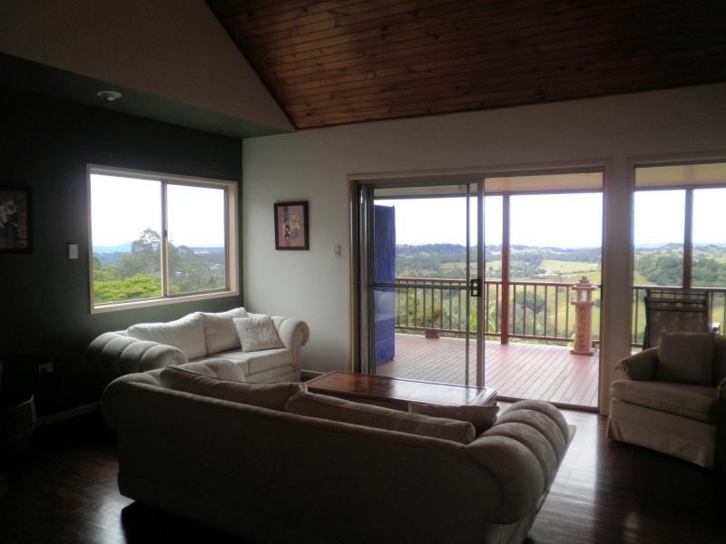 9 Juniper Court, Mapleton QLD 4560