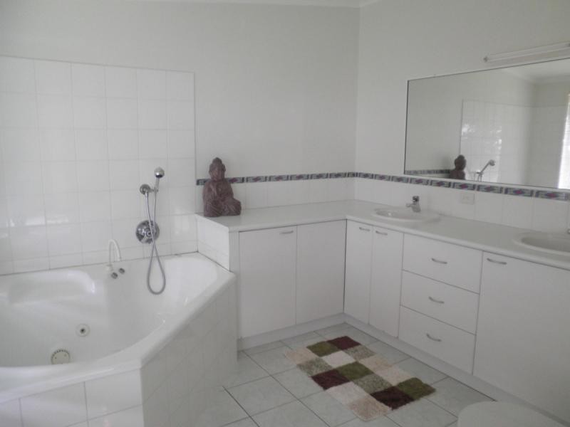 9 Juniper Court, Mapleton QLD 4560