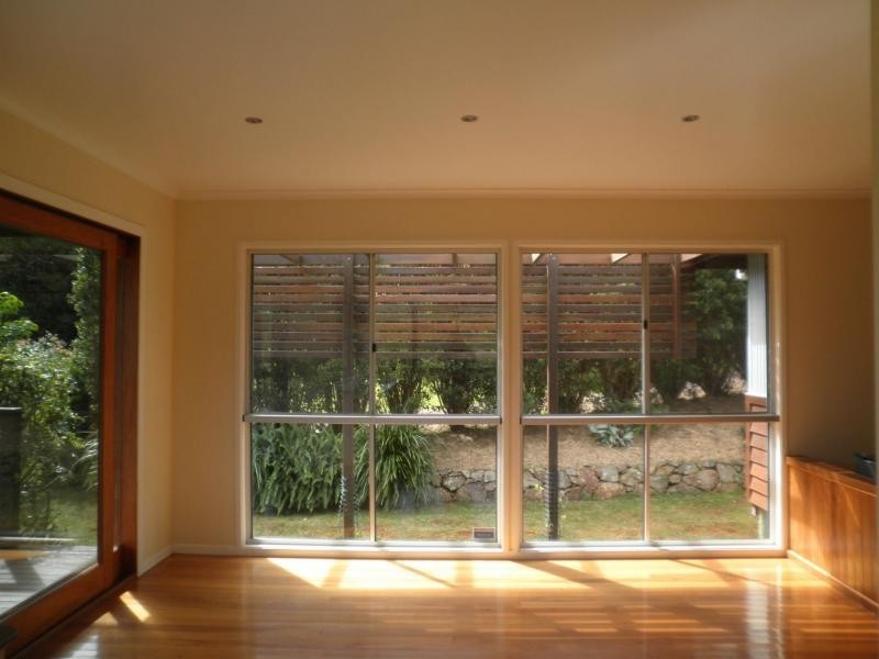 8 Hoffman Close, Montville QLD 4560