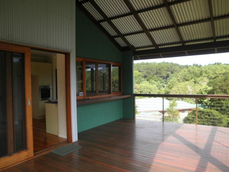 8 Hoffman Close, Montville QLD 4560