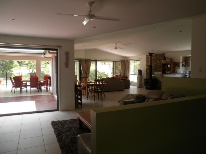 15 Meadowood Rise, Mapleton QLD 4560