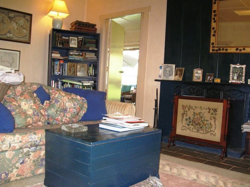 25 Angus Crescent, Kureelpa QLD 4560