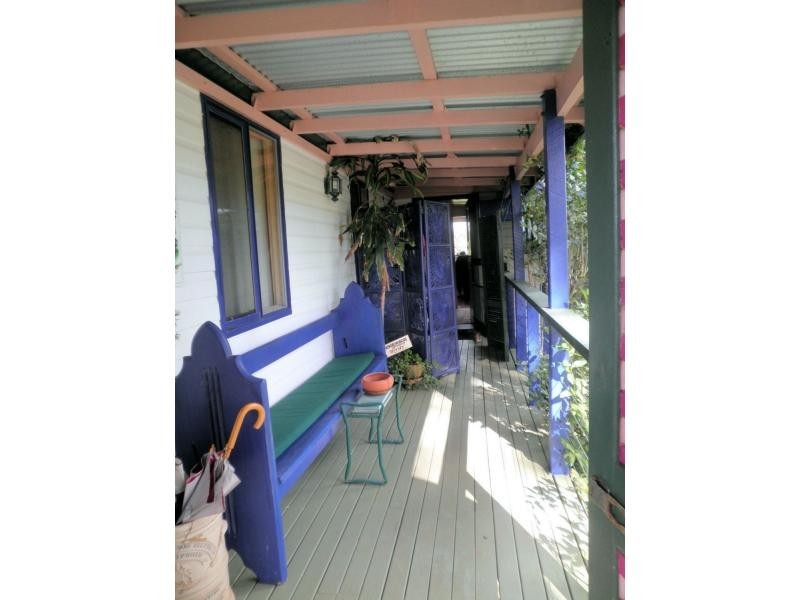 25 Angus Crescent, Kureelpa QLD 4560