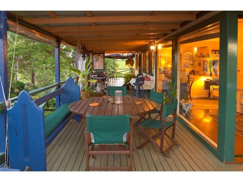 25 Angus Crescent, Kureelpa QLD 4560