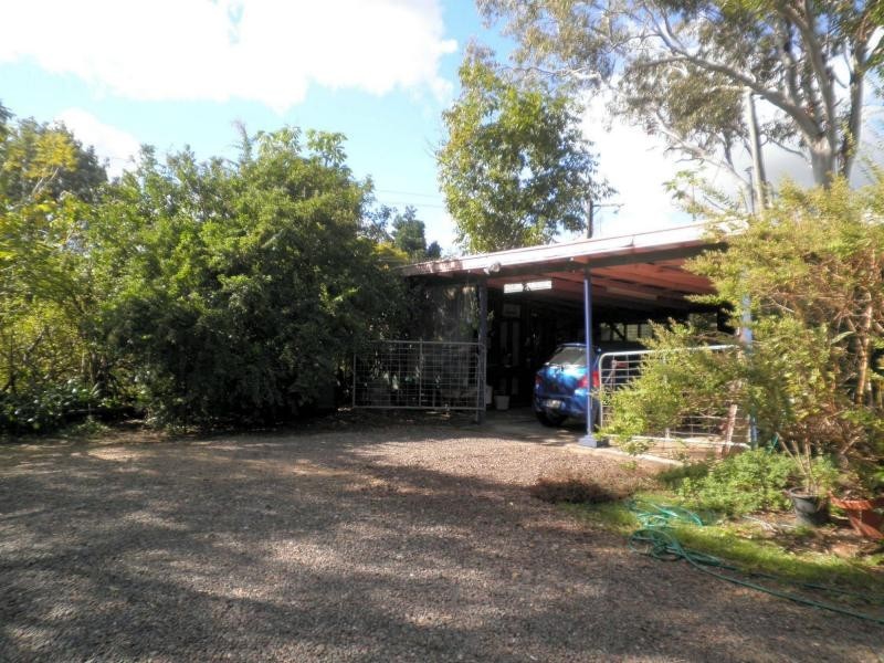 25 Angus Crescent, Kureelpa QLD 4560
