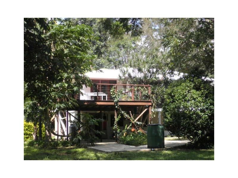11 Mapleton Falls Road, Mapleton QLD 4560