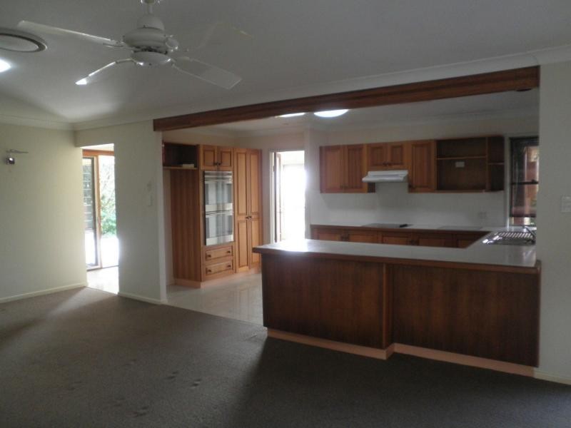 25 Rainbow Park Drive, Mapleton QLD 4560