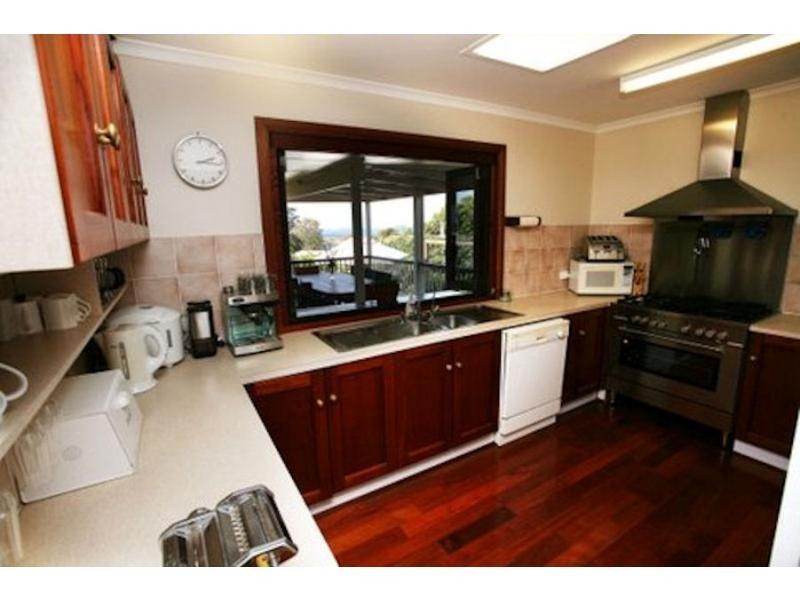 97 Flaxton Drive, Mapleton QLD 4560