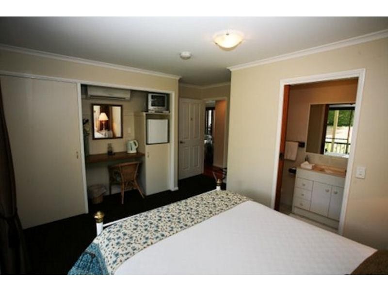 97 Flaxton Drive, Mapleton QLD 4560