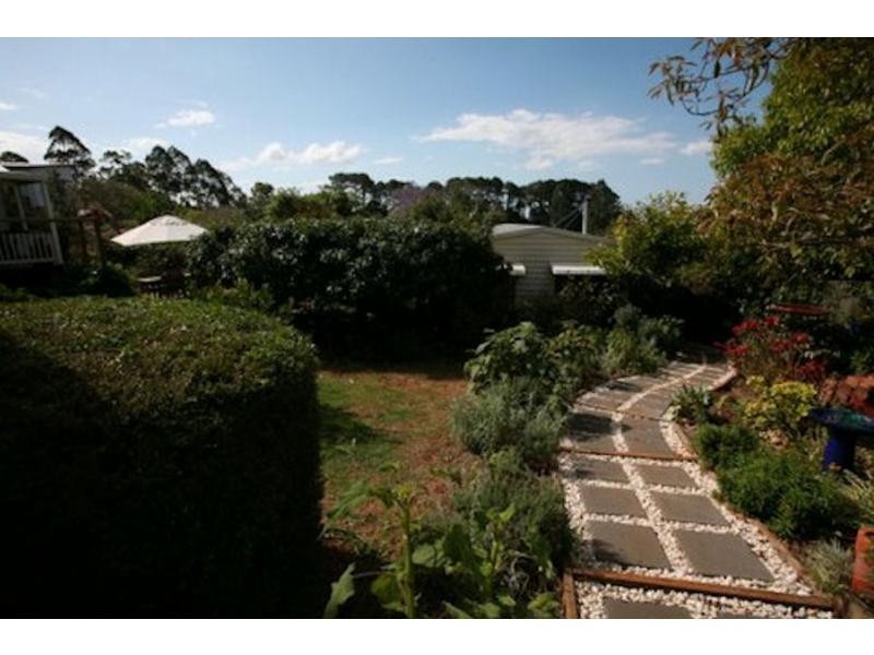 97 Flaxton Drive, Mapleton QLD 4560