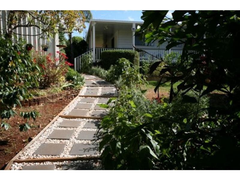 97 Flaxton Drive, Mapleton QLD 4560
