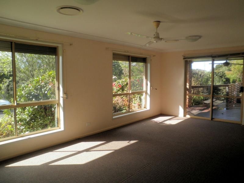 25 Rainbow Park Drive, Mapleton QLD 4560