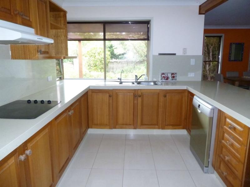 25 Rainbow Park Drive, Mapleton QLD 4560