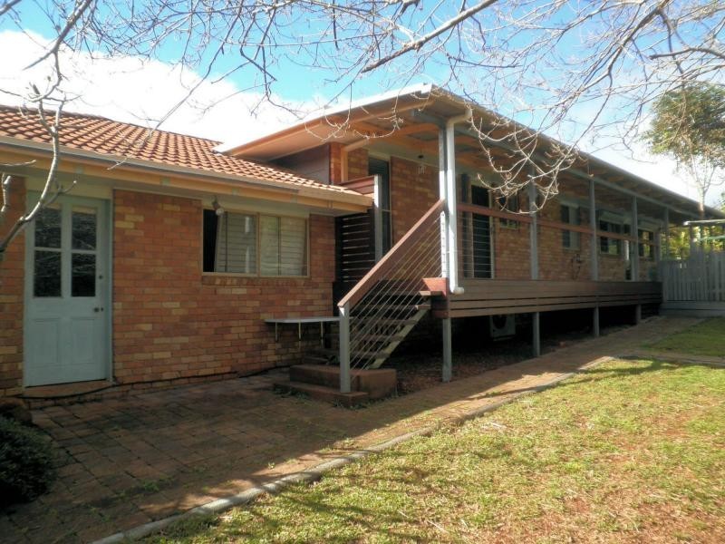 25 Rainbow Park Drive, Mapleton QLD 4560