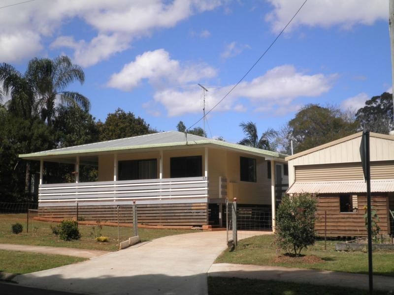 57 Post Office Road, Mapleton QLD 4560