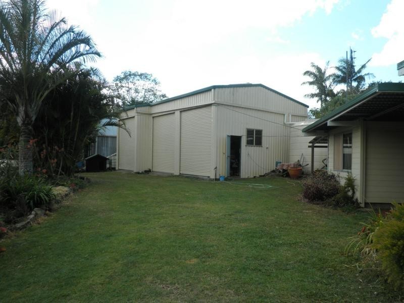 11 Tamarin Drive, Mapleton QLD 4560