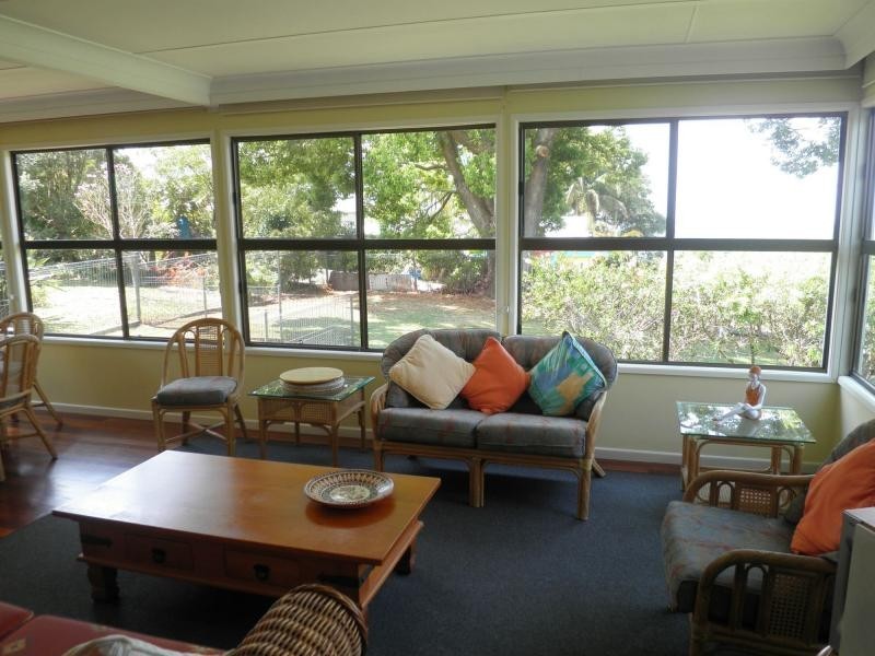 32 Post Office Road, Mapleton QLD 4560