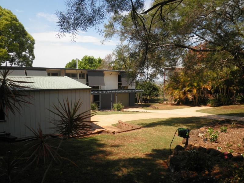 32 Post Office Road, Mapleton QLD 4560