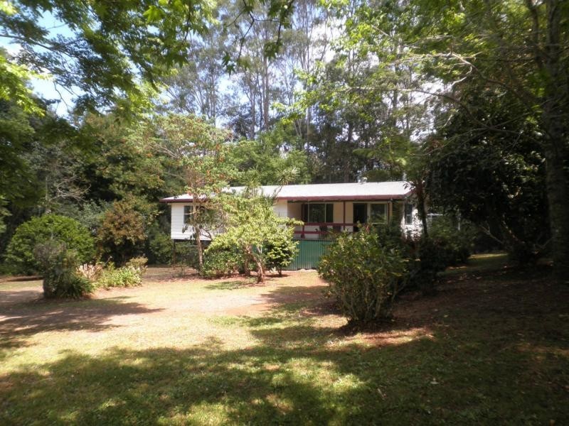 132 Flaxton Drive, Mapleton QLD 4560