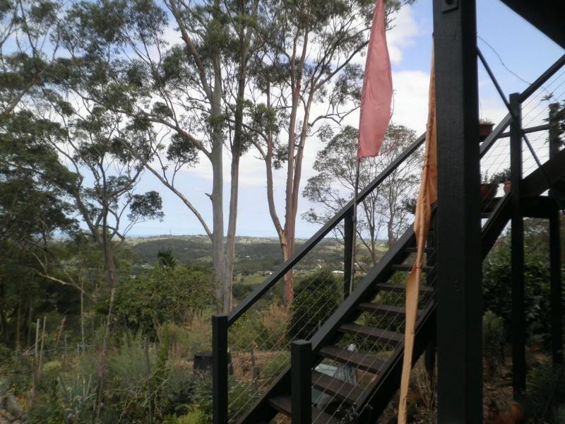 16 Lantana Lane, Mapleton QLD 4560