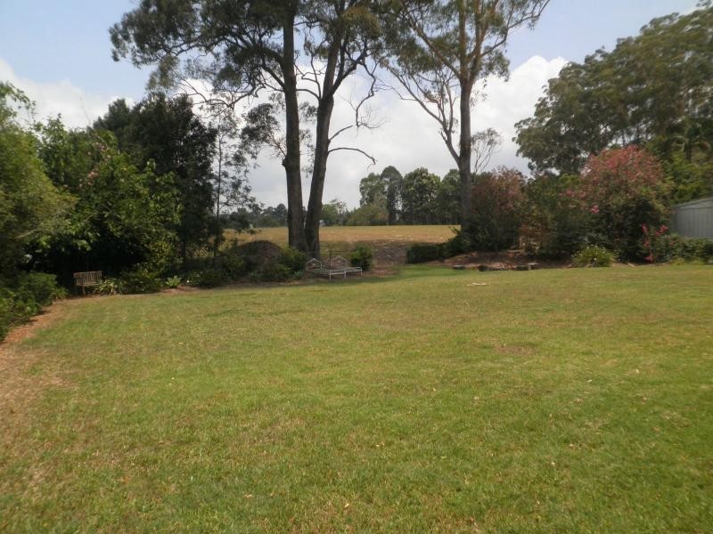 11 Azalea Street, Mapleton QLD 4560
