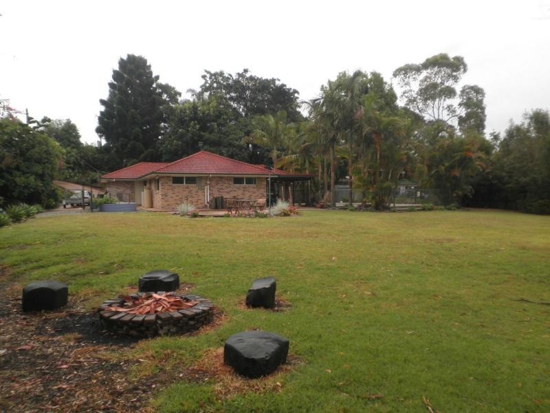 11 Azalea Street, Mapleton QLD 4560