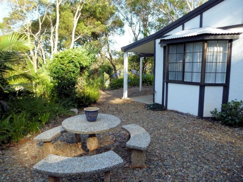 2 Karri Court, Mapleton QLD 4560