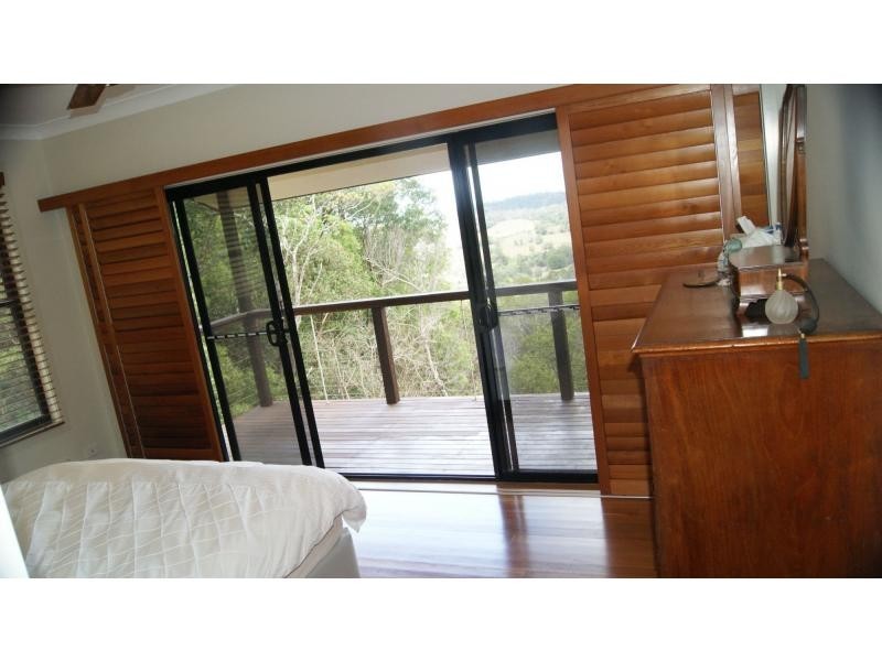 255 Flaxton Drive, Flaxton QLD 4560