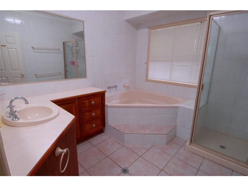 72 Willandra Place, Kureelpa QLD 4560