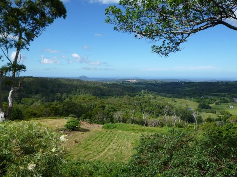 32 Rainbow Park Drive, Mapleton QLD 4560