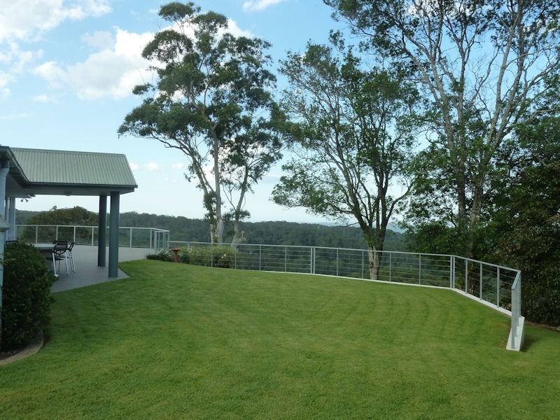 32 Rainbow Park Drive, Mapleton QLD 4560