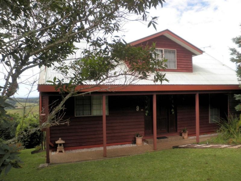 9 Juniper Court, Mapleton QLD 4560