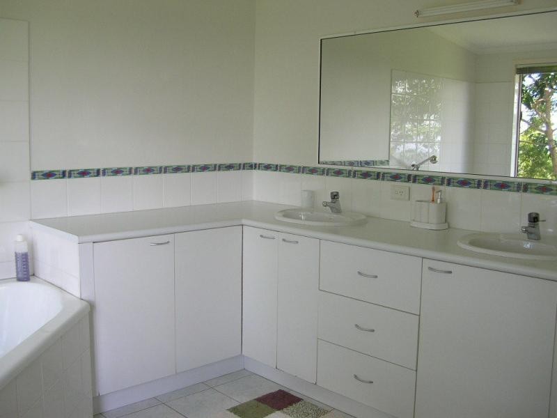 9 Juniper Court, Mapleton QLD 4560